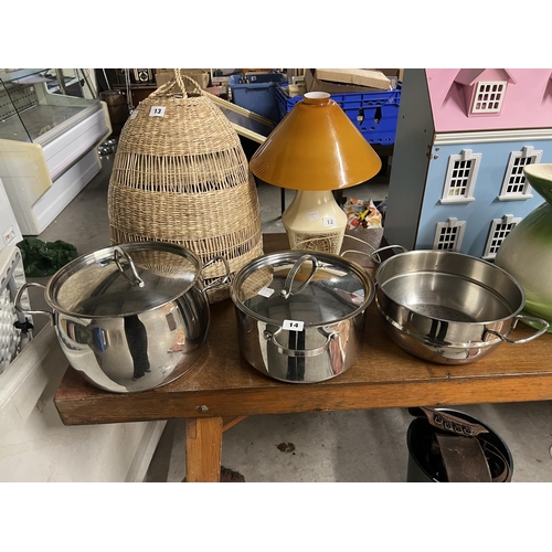 14 - SAUCEPANS & COLANDER