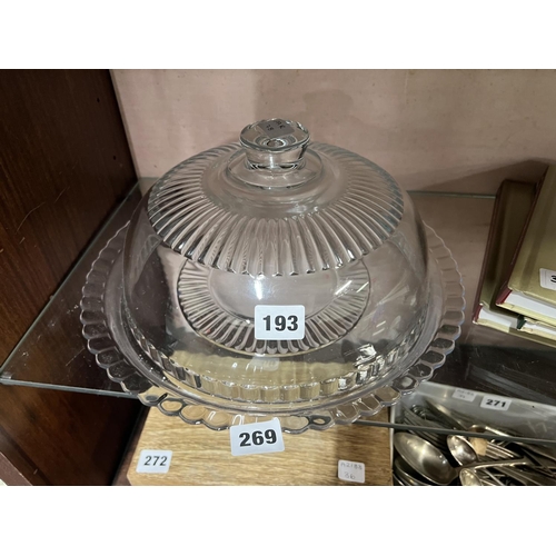 269 - GLASS CAKE DOME