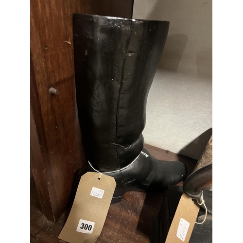 300 - LARGE CAST IRON BOOT DOOR STOPPER