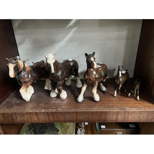 328 - QUANTITY OF HORSE ORNAMENTS