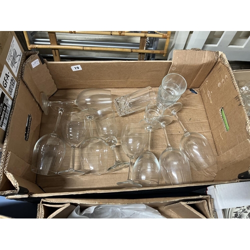 19 - x3 BOXES OF MIXED GLASSWARE