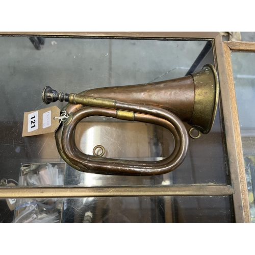 121 - OLD MILITARY BUGLE