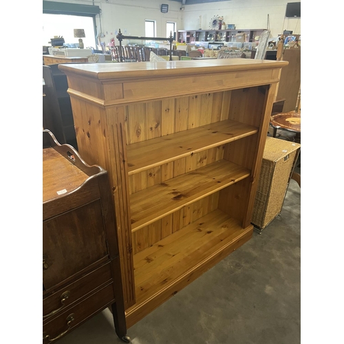 328 - PINE BOOKSHELF