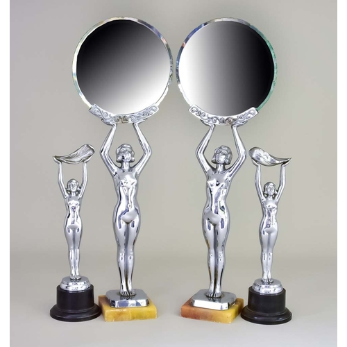 298 - After Jacques Limousin (XIX-XX) - Pair of metal figures - A pair of Art Deco chrome metal mirror bas... 