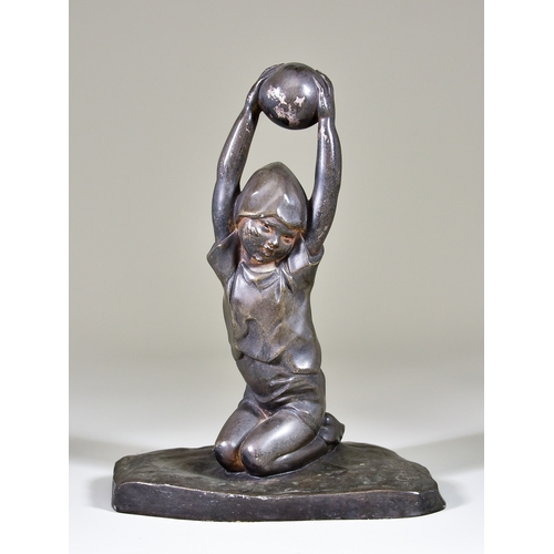 311 - Amedeo Gennarelli (1881-1943) - Green patinated bronze figure of a kneeling young child wearing hat,... 