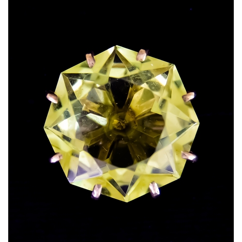 615 - A 9ct Gold Green Stone Dress Ring, set with a large faceted green-coloured stone, size K, total gros... 