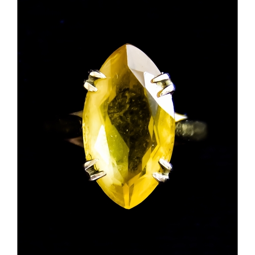 616 - A 9ct Gold Citrine Dress Ring, set with a faceted citrine stone in the form of a shield, size K, tot... 