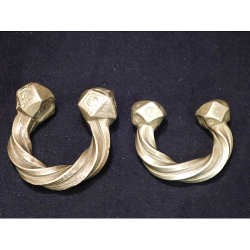162 - Lot of 2 x heavy bronze slave bangles
-weigh 436g & 669g