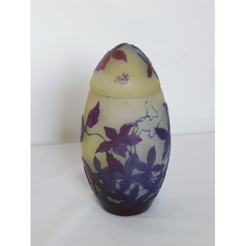 183 - Gallé Egg shaped clematis vase with lid
-Émile Gallé (1846-1904)
-height 19½cm (7¾