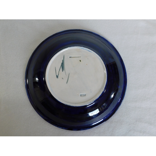 232 - Moorcroft Anemone pattern plate
-diameter 22cm (8¾