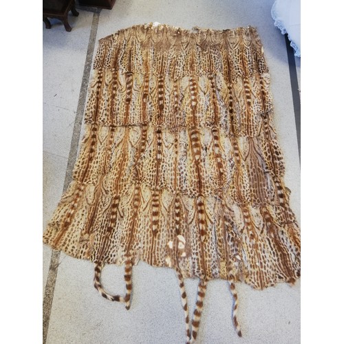 251 - Rare bushmen cape / Kaross