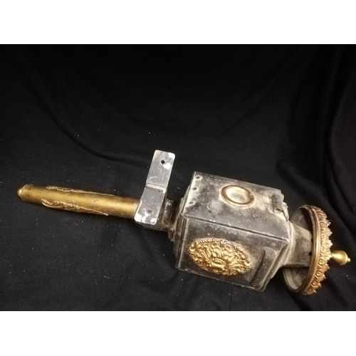 16 - a/f carriage lamp