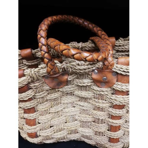 11 - Jute and leather shopping bag