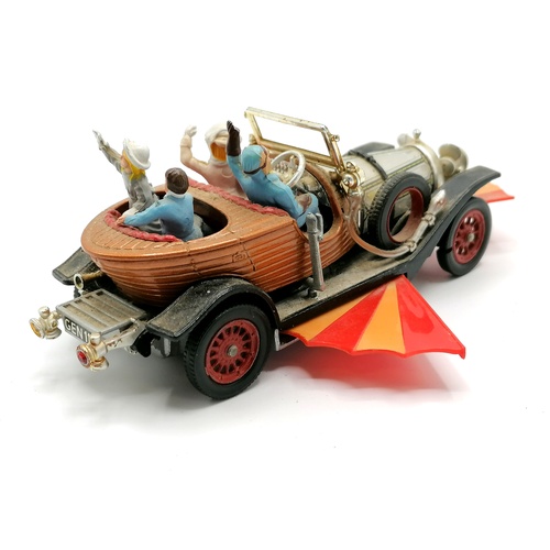 31 - Corgi Chitty Chitty Bang Bang GEN 11 car - has all 4 figures but missing rear lightbulb & 'wing'
-Ba... 