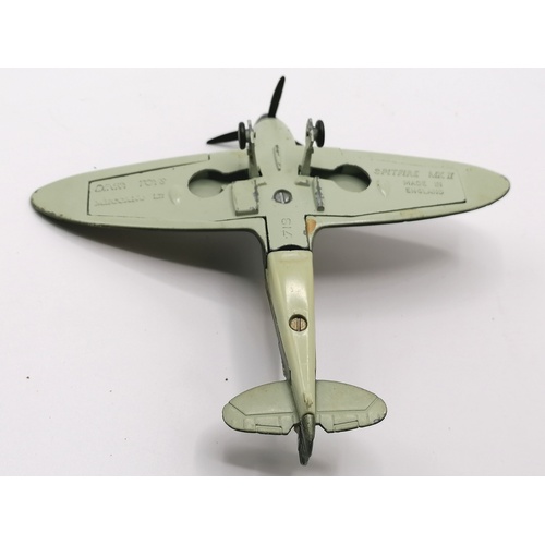 35 - Dinky #719 Spitfire Mk.II
