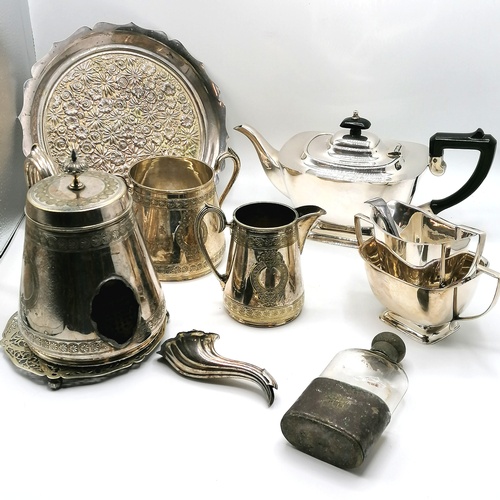 88 - Qty of silver plated wares inc 2 x 3pce tea sets (1 a/f)