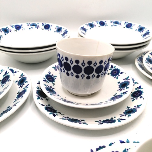 104 - c.1970's floral patterned 6 x 4 piece breakfast sets (1 mismatched cup)