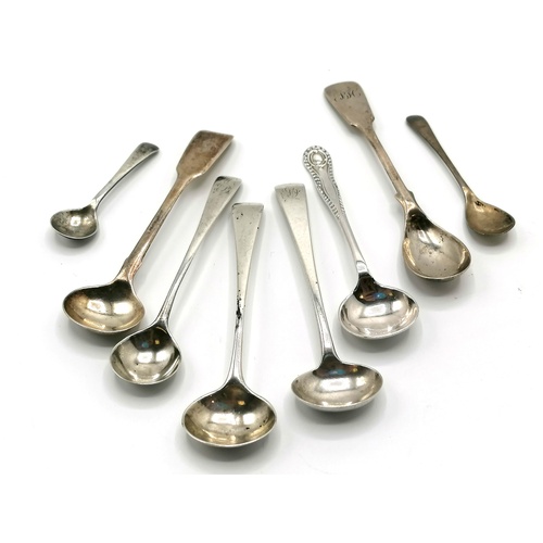 125 - 10 x silver condiment spoons - 63g
