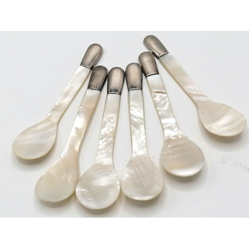 130 - Set of 6 x mother of pearl caviar spoons with silver terminals - 5