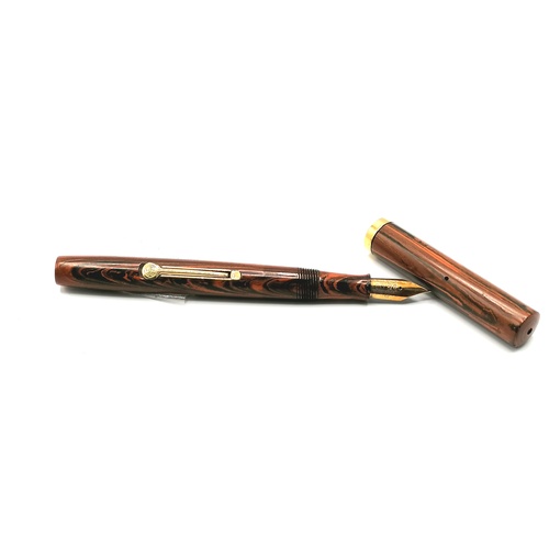 153 - Waterman woodgrain 52 1/2V