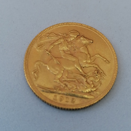 200 - 1912 George V sovereign