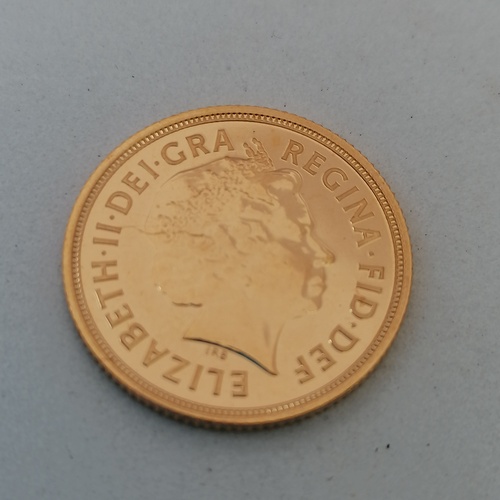 212 - 2014 Elizabeth II sovereign