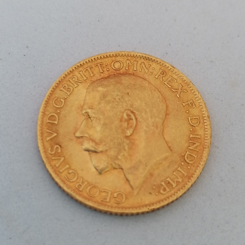 216 - 1912 George V HALF sovereign