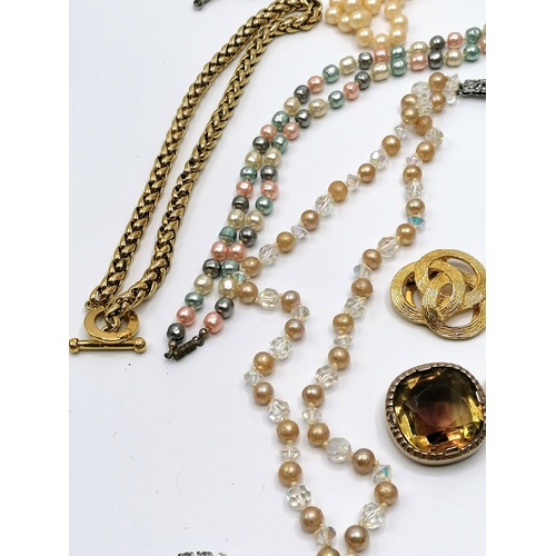 227 - Quantity of costume jewellery, including a 4-colour pearl necklace