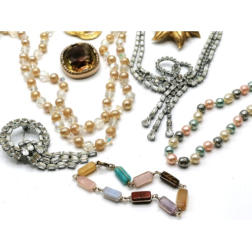 227 - Quantity of costume jewellery, including a 4-colour pearl necklace