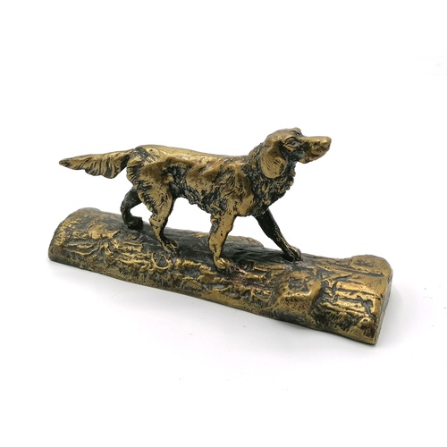 356 - Brass retriever dog on log paperweight - length 5½