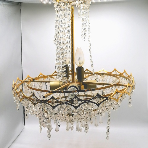 593 - Gilt metal crystal chandelier - diameter 17