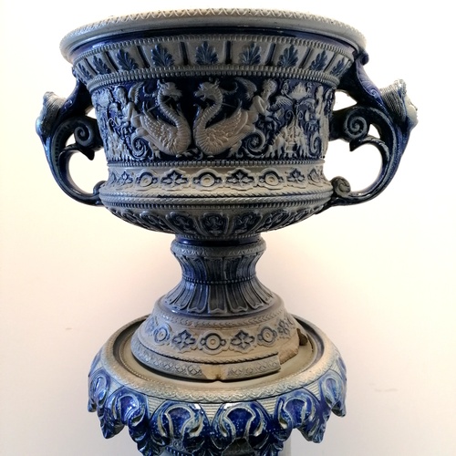 595 - Stoneware german westerwald jardiniere on stand - 42