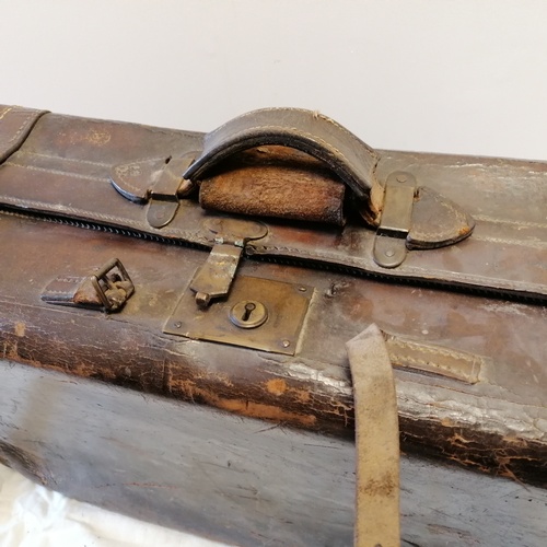 594 - Leather dark brown antique suitcase with brass fittings & nameplate (William Cutbush) - 23