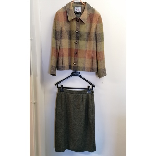 700 - Avoca Irish wool tweed skirt and jacket size 14-16