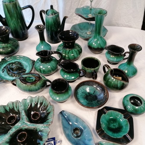 386 - Blue Mountain pottery lot of 33 items inc butterfly dish & american Indian ashtray