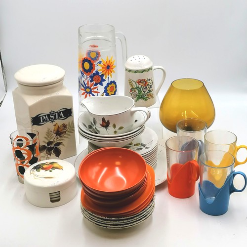 18 - C1970's kitchenware and china including orange tupperware bowls and glasses