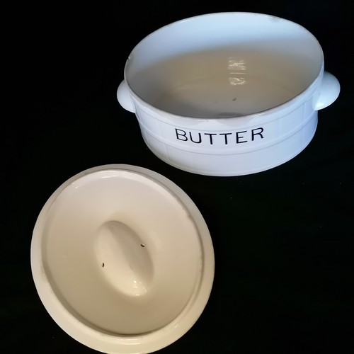 40 - Victorian white lidded butter storage container with a chip to the rim and some discolouration. 6