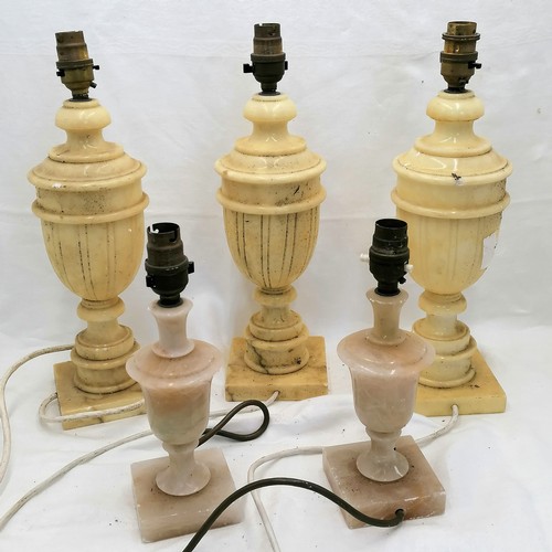 54 - Set of 3 cream alabaster table lamps (height 15