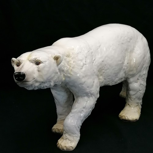 98 - Goebel large polar bear figure -19