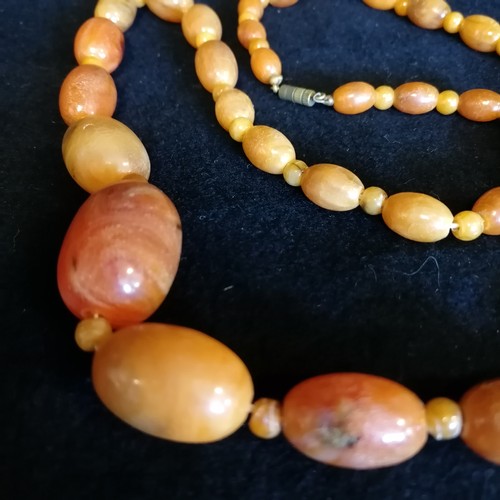 228 - Amber bead necklace (28