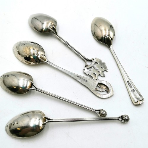 260 - 5 x silver teaspoons inc 2 golf ball spoons - weight 58.7g