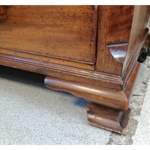 639 - Early 19th century mahogany 5 drawer chest with cross banding and ogee bracket feet and  later brass... 