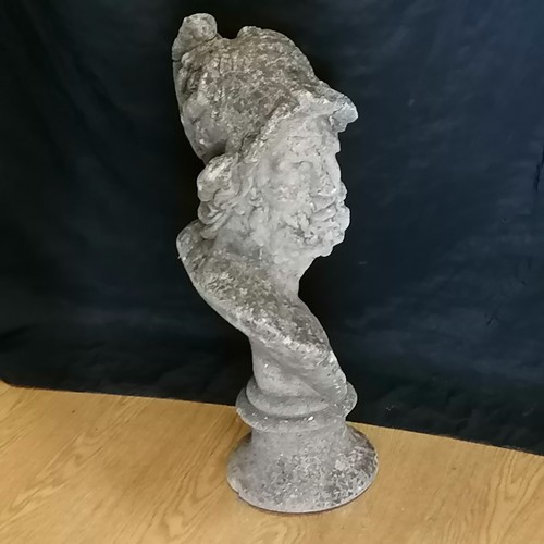 647 - small weathered garden figure of a bust of a man - 22