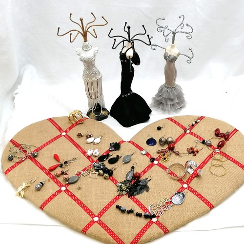 Lot 256       