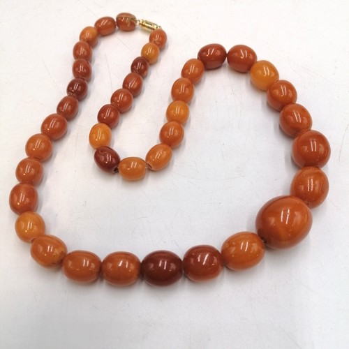 194 - Antique buttersctch amber bead necklace 21