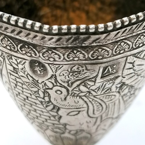 406 - Egyptian silver cup on a square foot - 6cm height