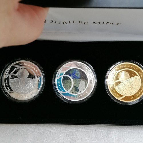 463 - 2019 cased set of 3 x Alderney £5 50th anniversary of moon landing coins