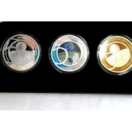 463 - 2019 cased set of 3 x Alderney £5 50th anniversary of moon landing coins