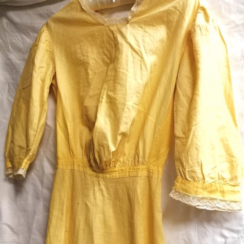 649 - Vintage ladies yellow cotton long dress, cotton childs white dress & ladies short sleeved blue dress