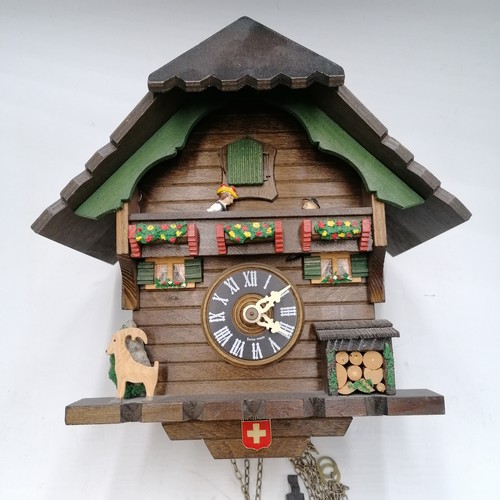 707 - Vintage cuckoo clock - running